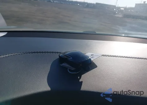 2019 Tesla Model S 100D/75D/Long Range/Standard Range z USA, uszkodzony, nr VIN 5YJSA1E2XKF331744